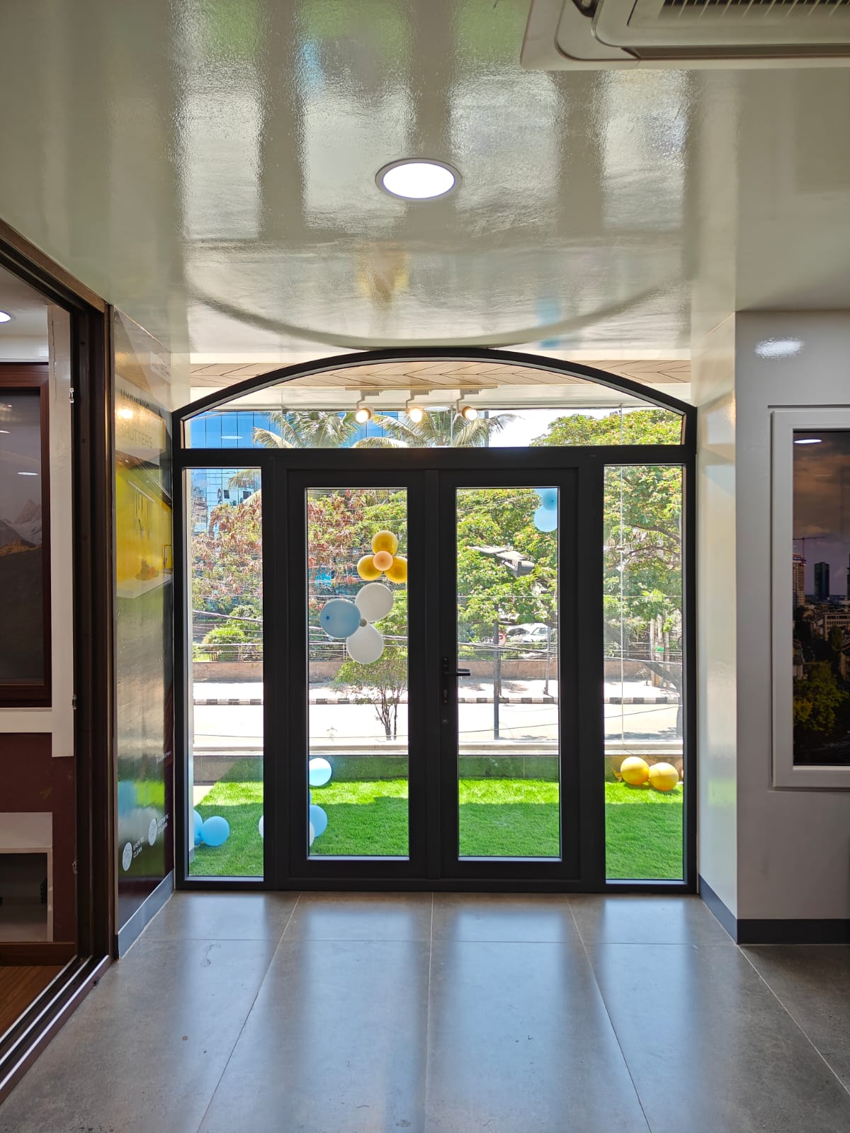 Saint-Gobain revolve - revolving glass entry installation Thrissur Kerala | Precise Homes
